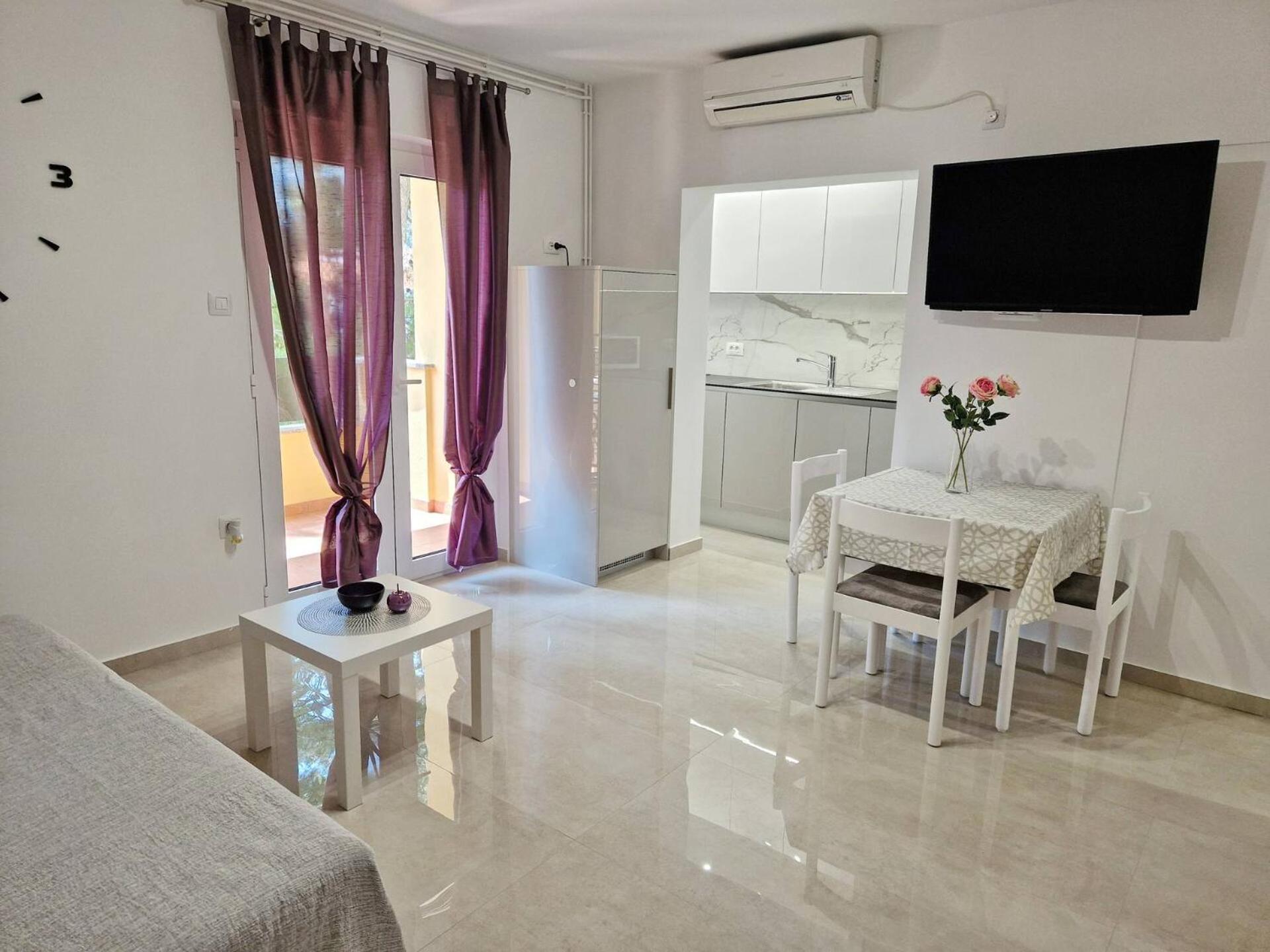 Sunshine Residence Baska 2 Extérieur photo