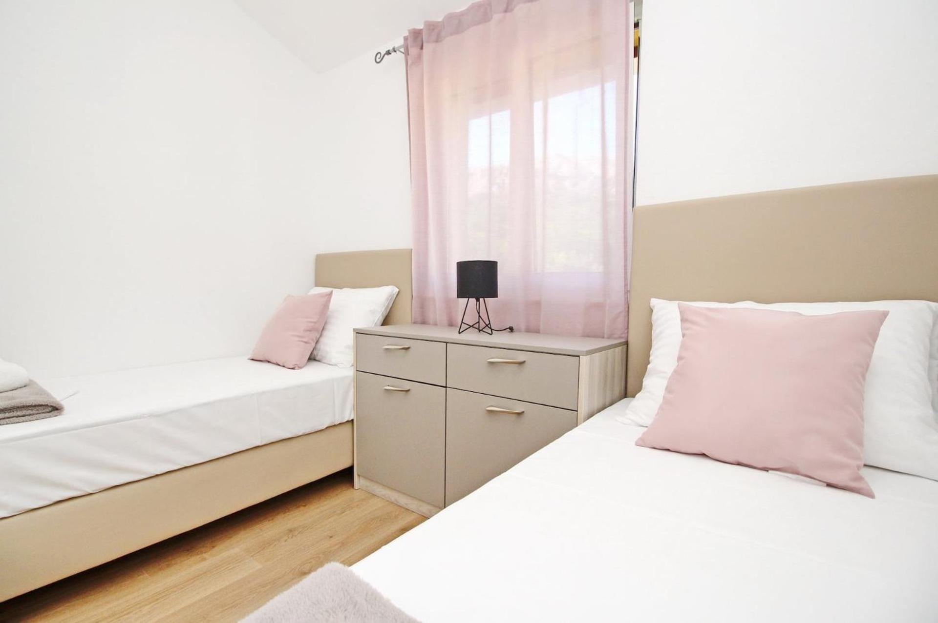 Sunshine Residence Baska 2 Extérieur photo