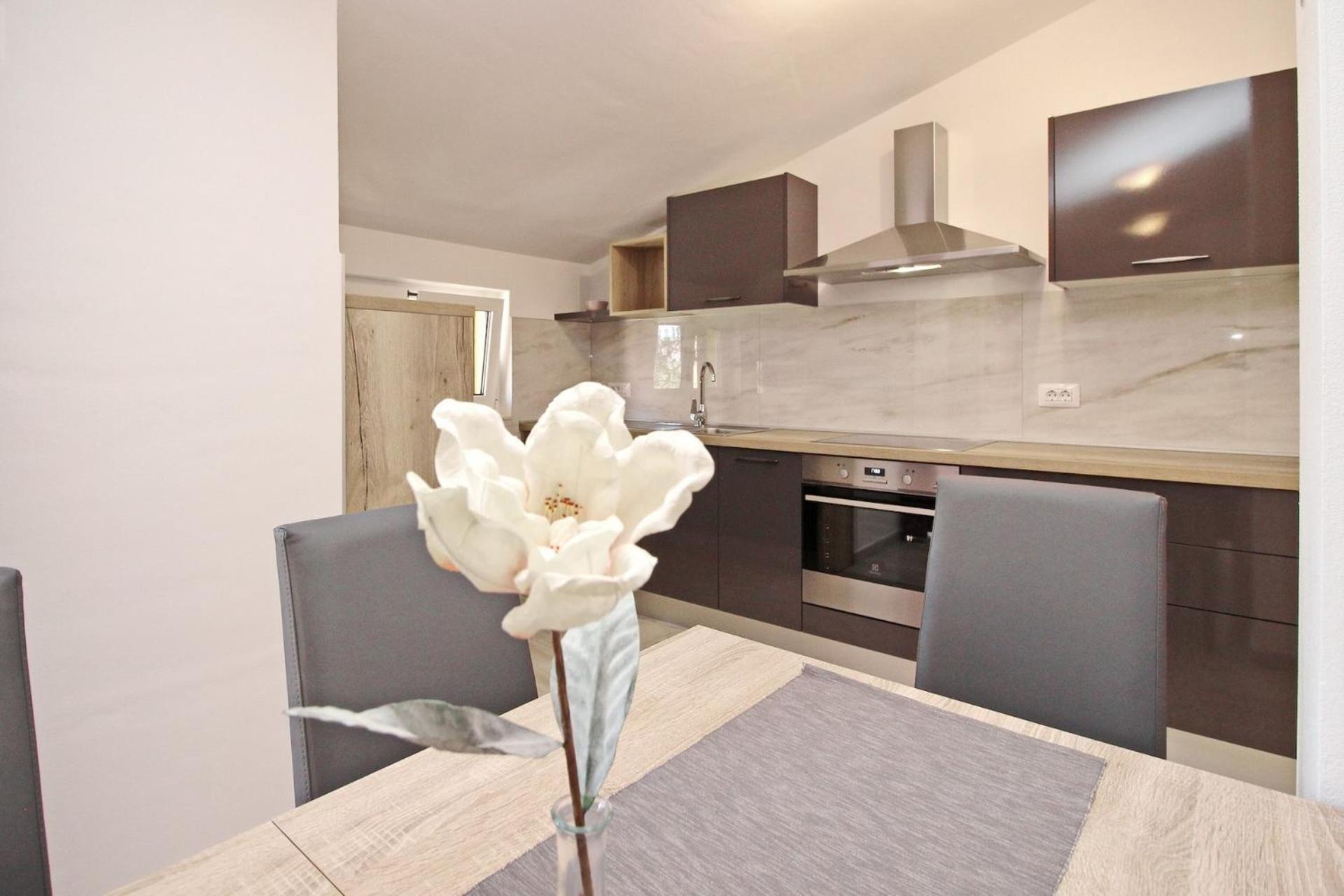 Sunshine Residence Baska 2 Extérieur photo